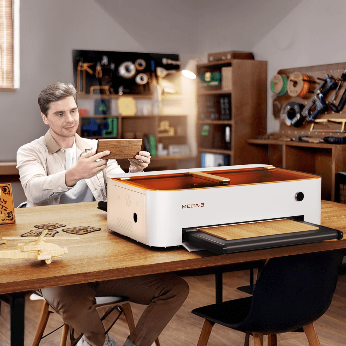 Monport Mega S – Upgrade der Mega-Serie: 70W CO₂ Lasergravier- und Schneidemaschine mit intelligenter Präzision